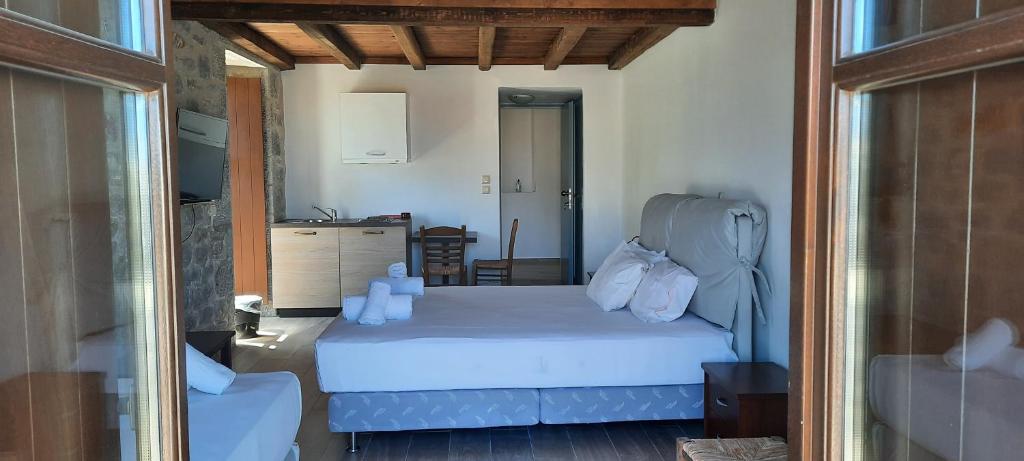 Koukouri Suites room 4